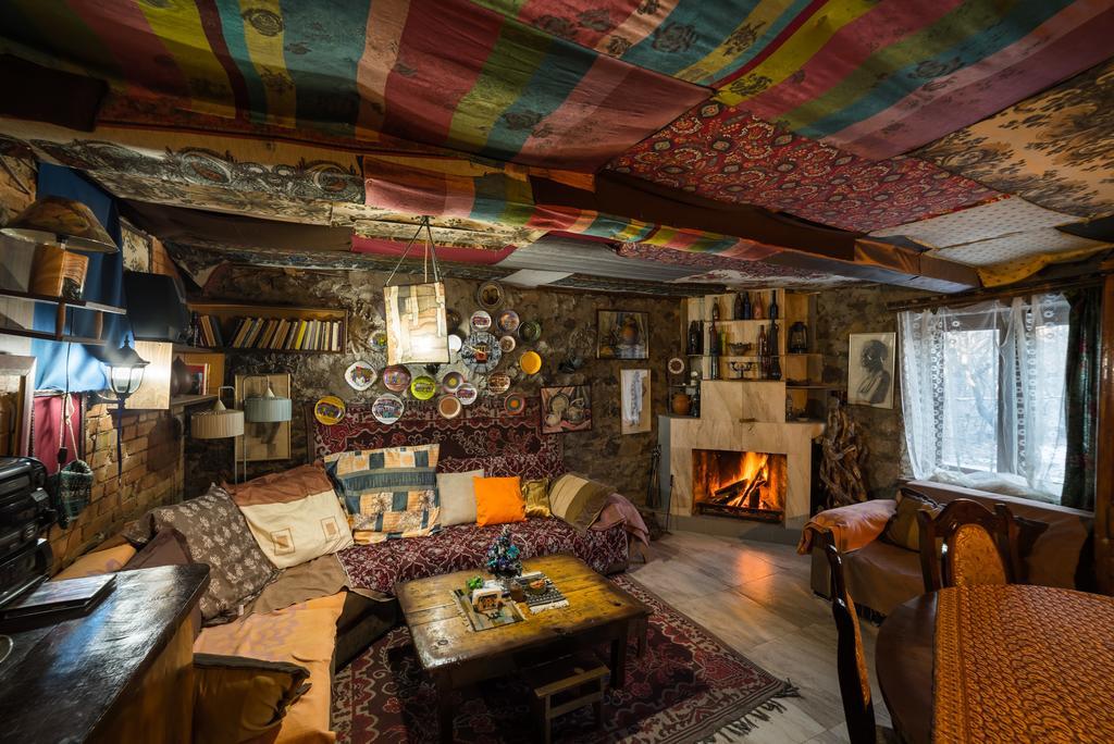Artist'S House Hotel Tetritskaro Eksteriør billede